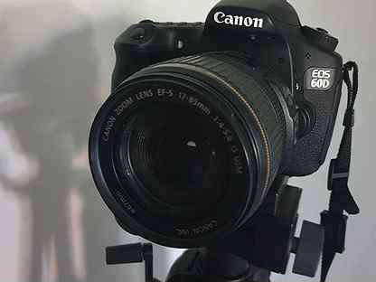 Камеры кемерово купить. Canon 600d. Фотоаппарат Canon 600d. Кэнон ЕОС 600д. Кэнон 600 д 18-135.