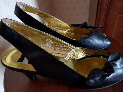 Туфли женские из натуральной кожи