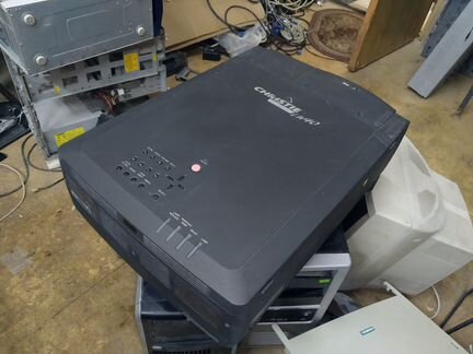Проектор christie LW40