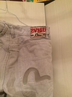 Продаю джинсы Evisu