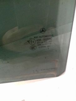 Стекло заднее левое Мерседес GLK оригинал идеал