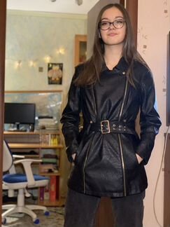 Полу пальто 44-46 из кож. заменителя. Фирма Olè