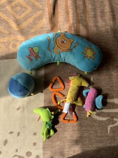 Развивающий коврик taf toys
