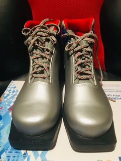 Лыжные ботинки 42 размер