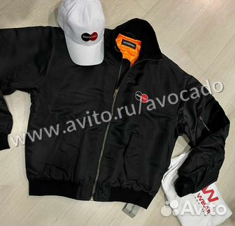 Бомбер Balenciaga