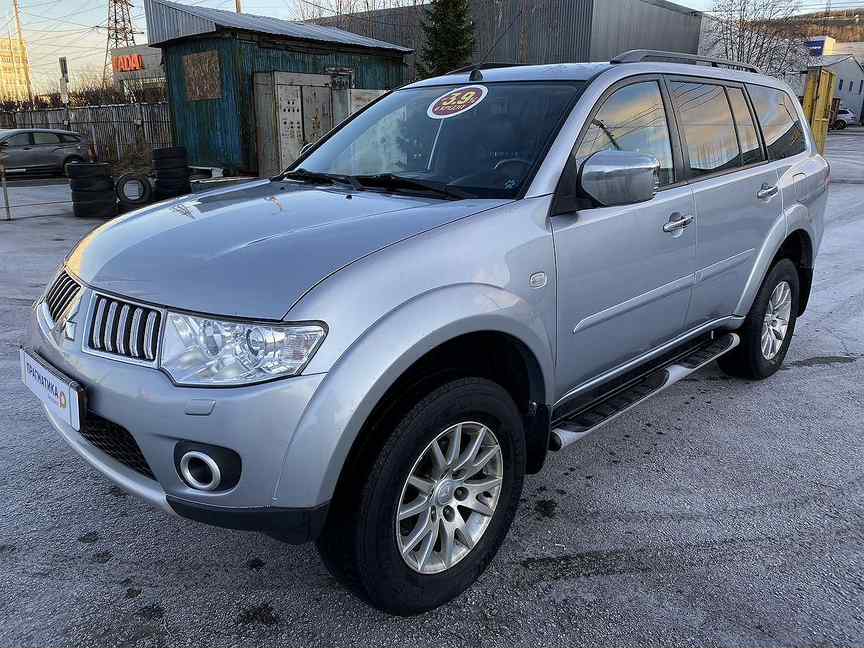 Купить паджеро спорт на авито. Паджеро спорт 2 серебристый. Митсубиси Паджеро спорт 2 серебристый. 2.5 Л дизель 178 л.с. Мицубиси.