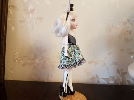 Кукла Ever After High Банни Бланк (перевыпуск)