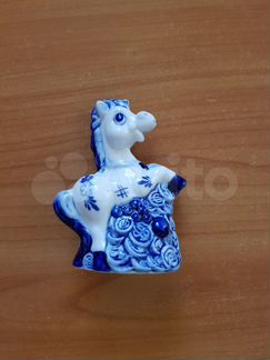 Фигурка жеребенка Гжель