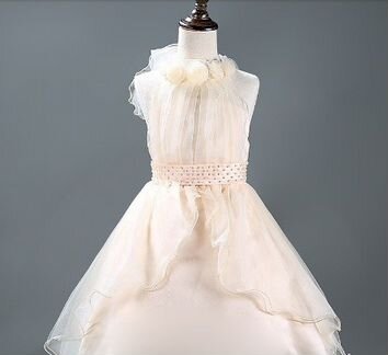 Новое нарядное платье 122-130