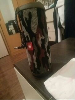 JBL Flip 4