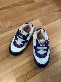 Кроссовки детские