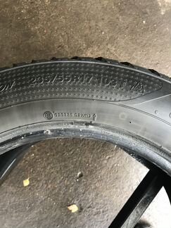 235 55 R17 kumho Izen RV