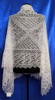 048 Белый палантин