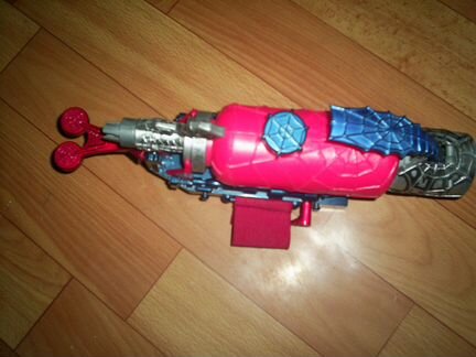 Водное оружие человека паука