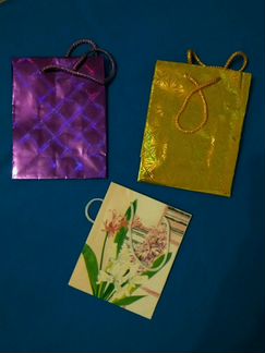 Подарочные пакеты