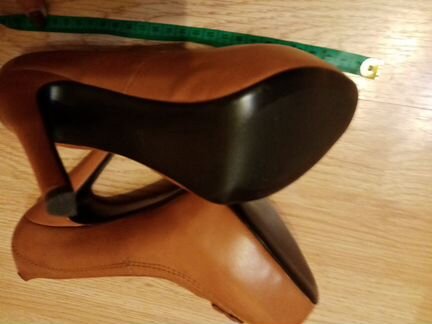 Туфли кожаные на шпильке