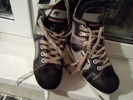 Коньки хоккейные 41 размер