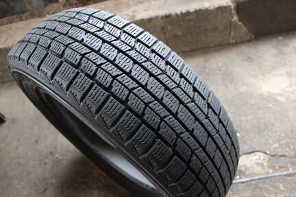 Зимняя шина Dunlop 205/60/R16 хор сост 1шт