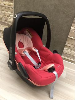 Автокресло Maxi-Cosi Pebble и база FamilyFix