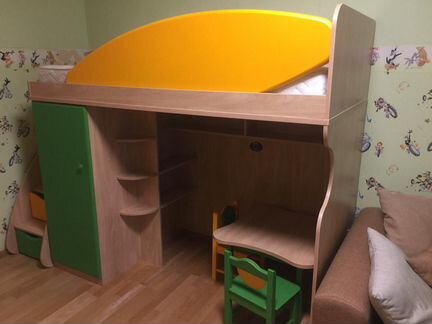 Кровать-чердак, лестница шкаф,стол, колона,тумба