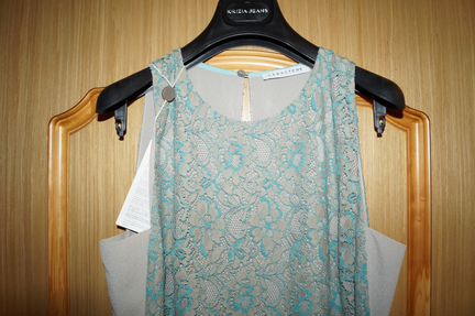 Armani French Connection Caractere платья