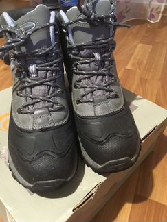 Зимние ботинки