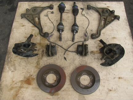 Передняя подвеска Suzuki Grand Vitara 2 1997-2004
