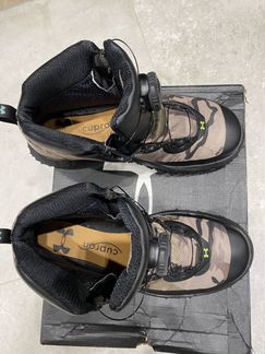 Продам кроссовки Underarmor 42 размер