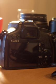 Зеркальный фотоаппарат canon 450D
