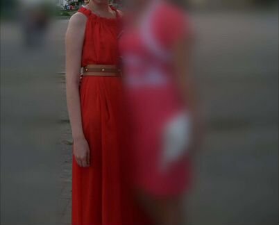 Оранжевое шифоновое платье в пол