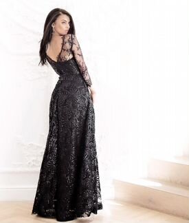 Черное вечернее платье