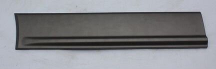 Молдинг двери передней левой б.у. Grand Starex