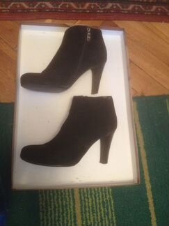 Полусапожки из замши