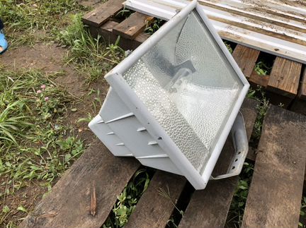 Светильник с лампами днат 250w osram и Philips