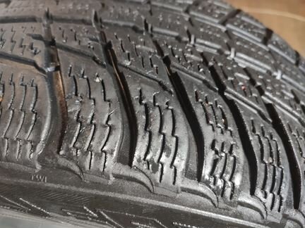 235 50 18 Nokian WR SUV 3