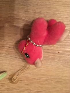 Розовая коняшка брелок 4-5 см