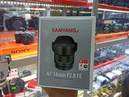 Samyang AF 14mm f/2.8 FE Sony E новый в упаковке