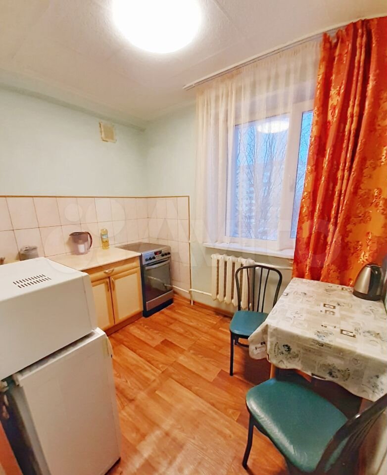 1-room apartment, 31 m2, 5/5 floor. 89125370948 buy 4