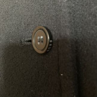 Пальто Hugo Boss 140р