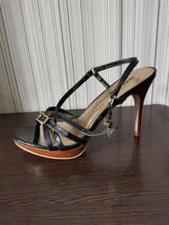 Босоножки женские