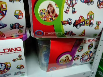 Магнитный нов. конструктор 139 деталей