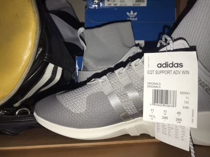 Кроссовки Adidas