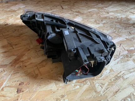 Фара на Audi Q3 8U 2013г
